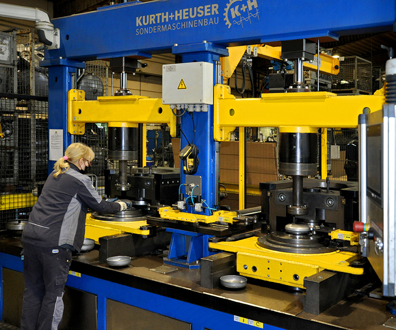 Kantenbearbeitung bei ILA-Langner